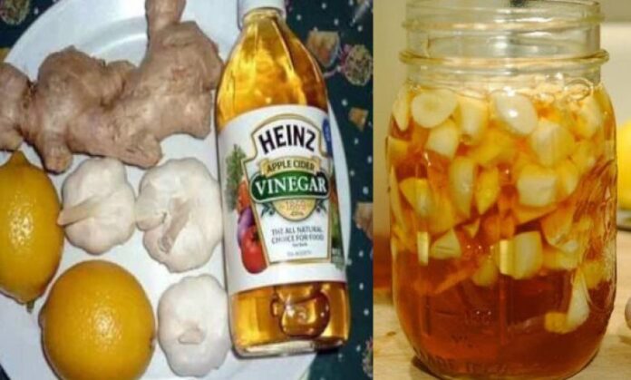 Most-Powerful-Lemon-and-Garlic-Mixture-to-Clean-Your-Arteries