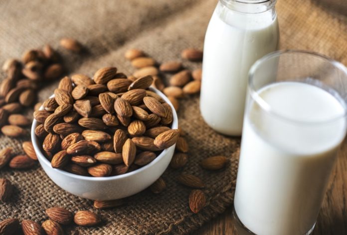 Benefits-of-Almond-Milk-for-Skin